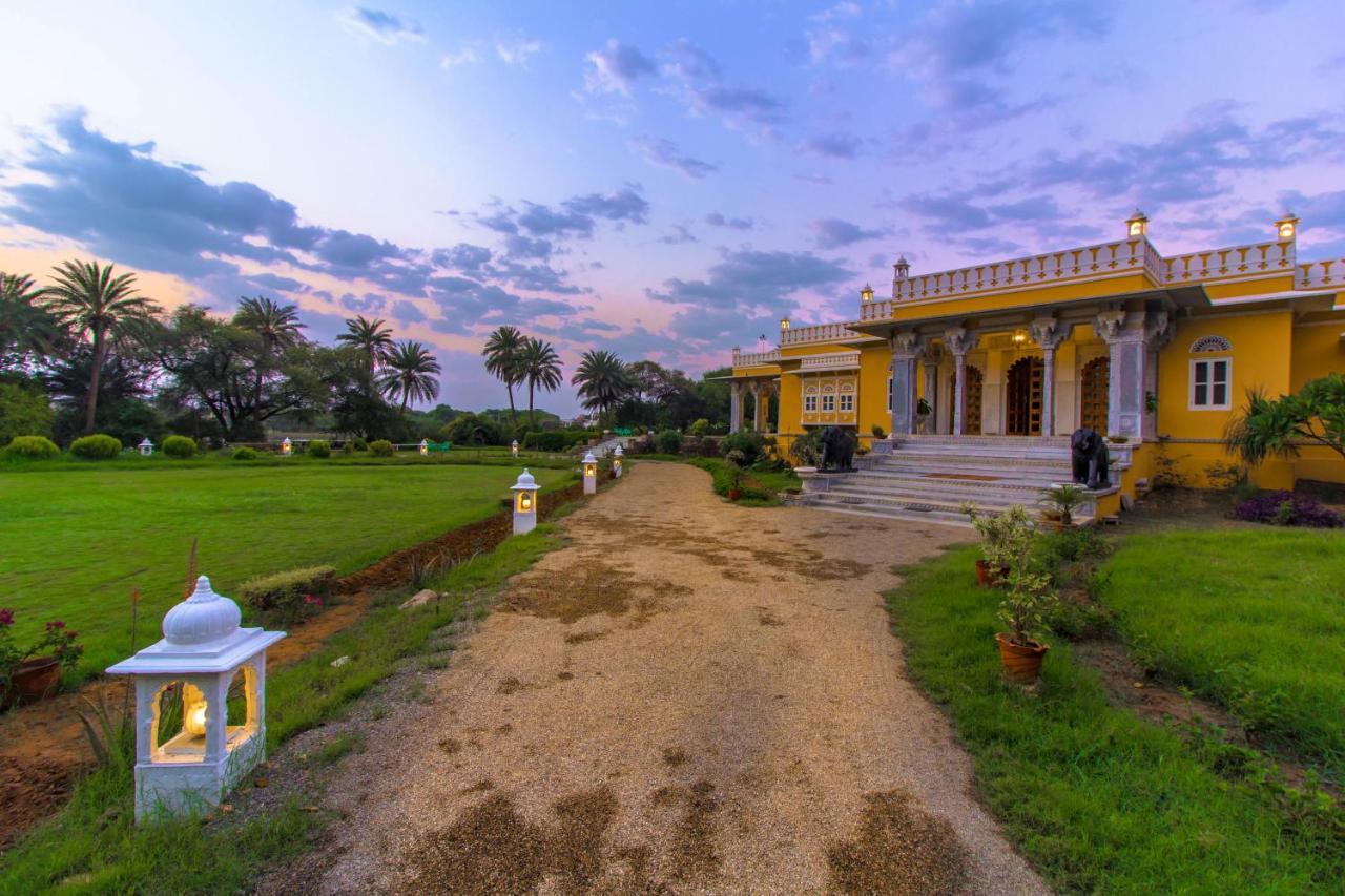 Dev Shree Deogarh Hotel Devgarh  ภายนอก รูปภาพ